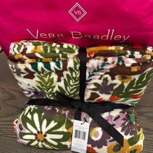 Vera Bradley Fleece Throw Blanket NWT
❤️🔥FIRM PRICE❤️🔥